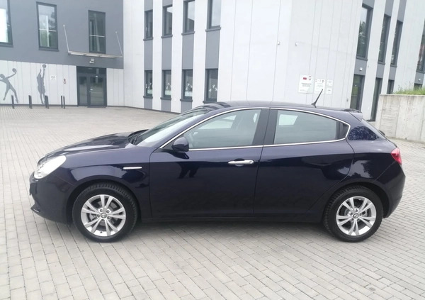 Alfa Romeo Giulietta cena 31500 przebieg: 149850, rok produkcji 2011 z Kozienice małe 172